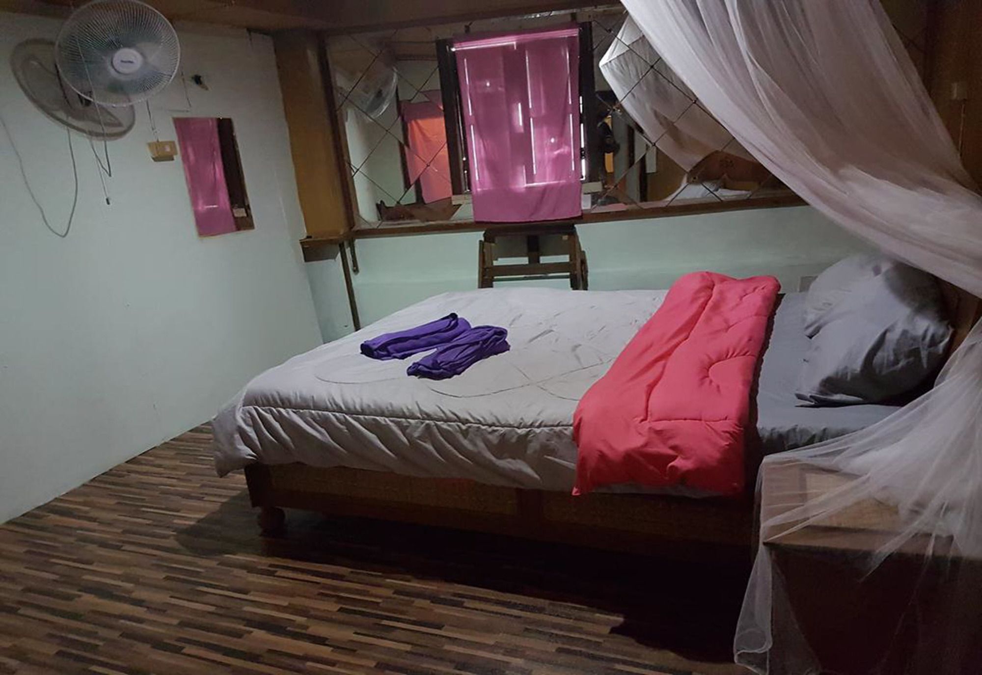Bar 184 Party Hostel (Adults Only) Chiang Rai Luaran gambar