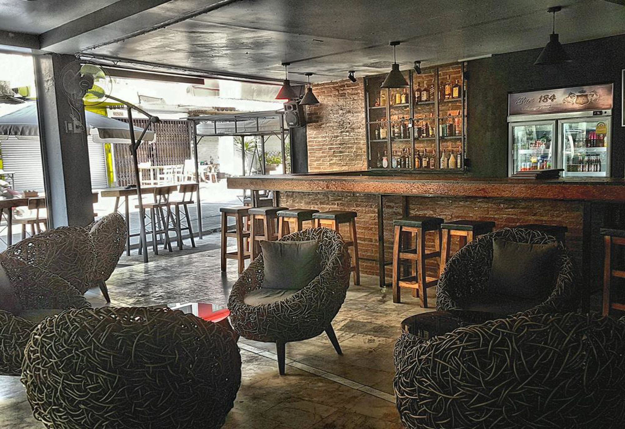 Bar 184 Party Hostel (Adults Only) Chiang Rai Luaran gambar